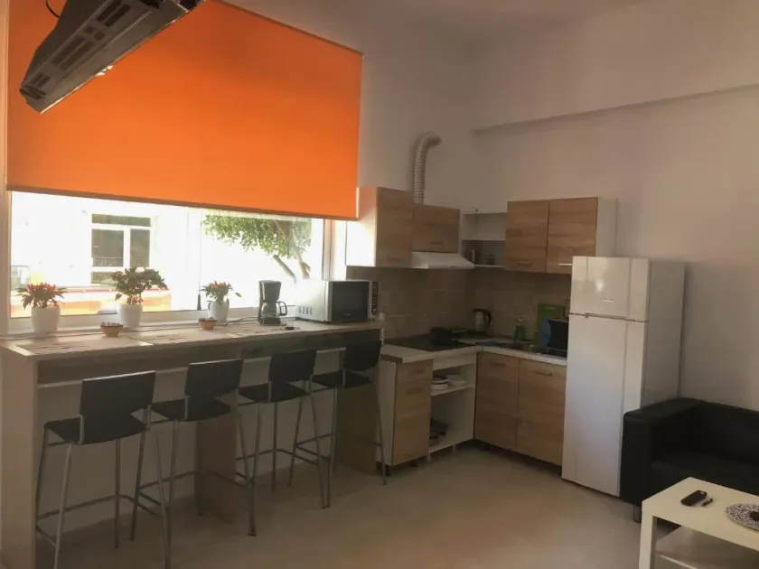 Sisifou Hostel - Image 1