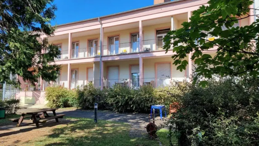Auberge De Jeunesse - Image 1