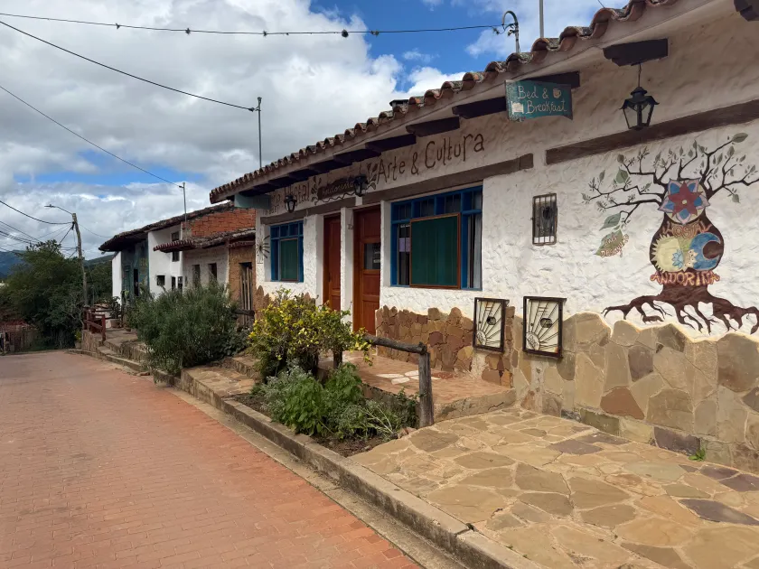 Andorina Hostal, Arte & Cultura - Image 1