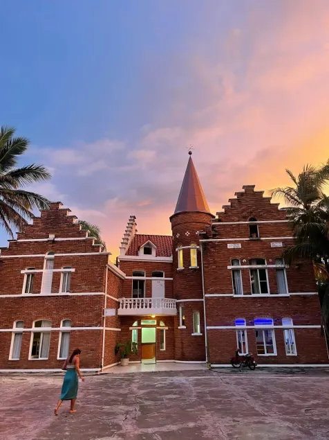 Hostel Laguna Park - Image 1