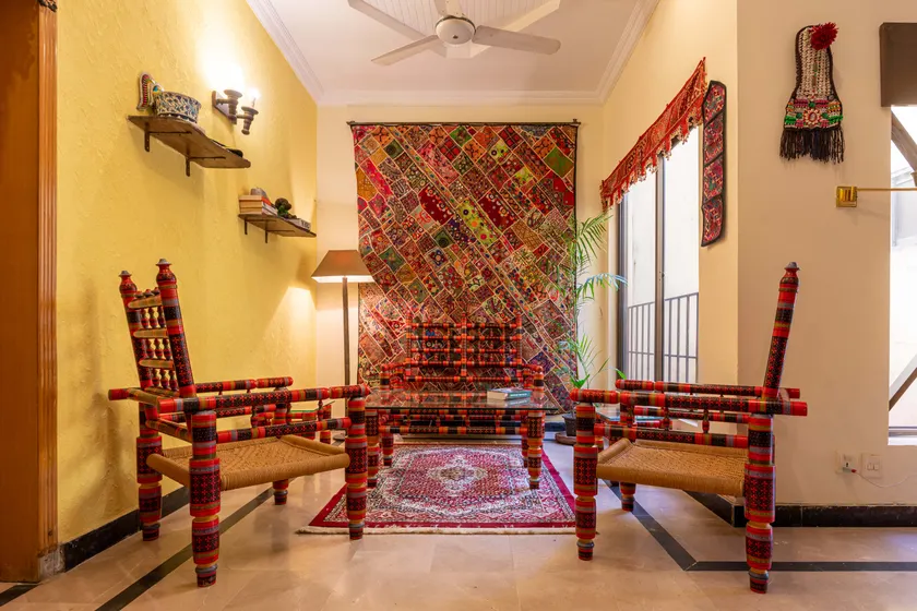 Coyote Den Travelers Hostel Islamabad - Image 1