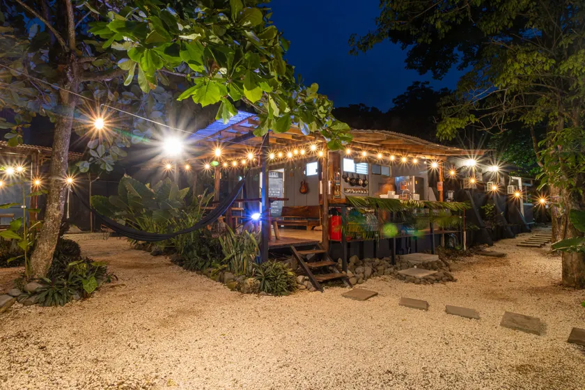Akih Pods Hostel - Image 1