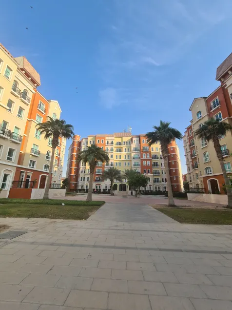 Expo Stay - Image 1