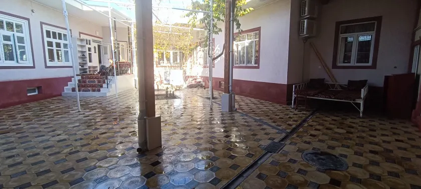 Bruce Hostel - Image 1