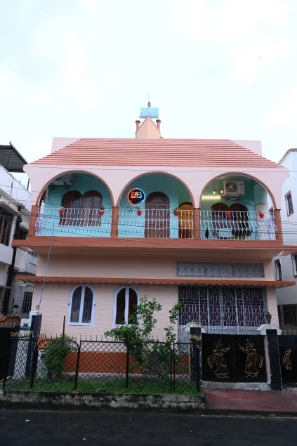 Bunk & Bond Kolkata - Image 1