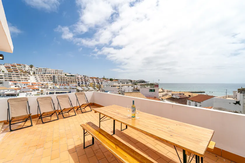Sandy Bottoms Hostel - Image 1