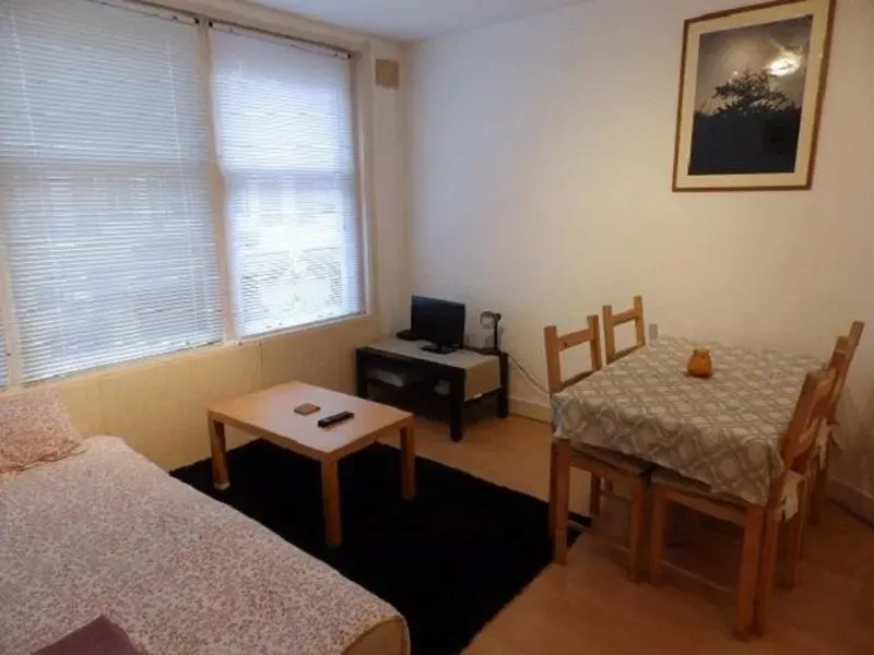 Leidse Square Nightlife Apartment - Image 1
