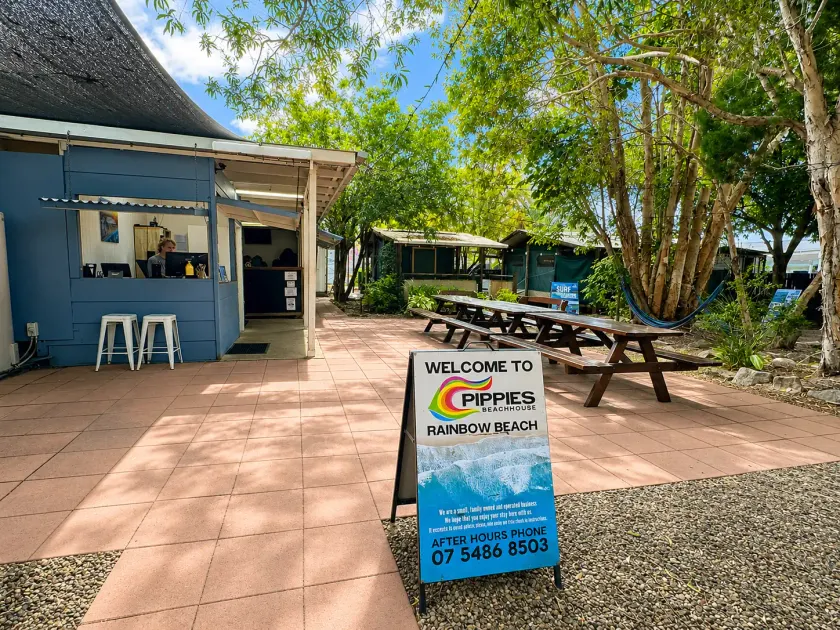 Pippies Beach House Rainbow Beach - Image 1