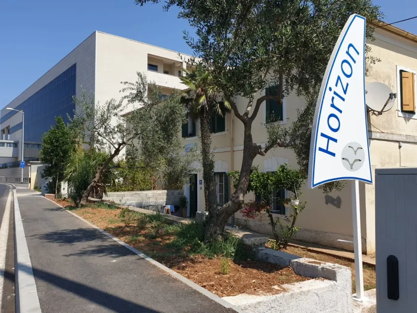 Accommodation Horizon - Image 1
