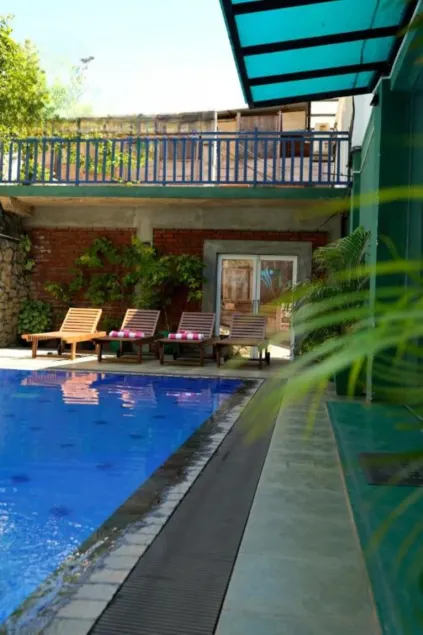 Pub Ceylon Hostel - Image 1
