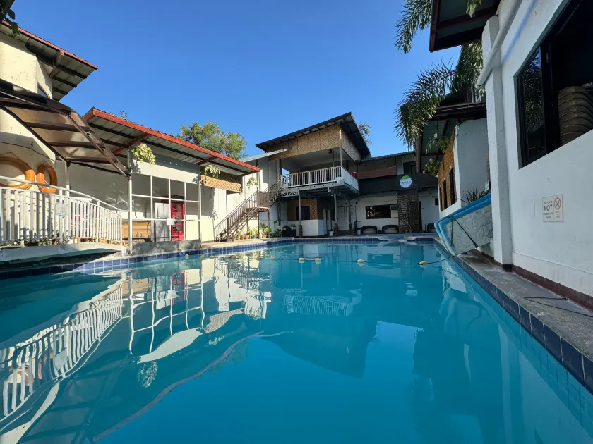 Viewleaf Resort Hotel Marikina - Image 1