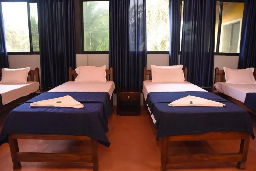Bens Sea View Hostel - Image 1