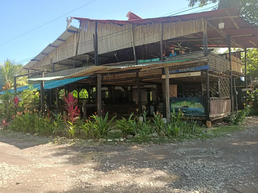 Piramys Hostel And Tours In Dominical - Image 1