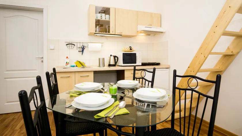 Flying Bed Apartment close to Prague Castle and Airport - Image 1