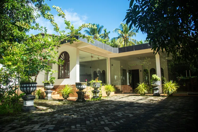 Yala Hostals - Image 1