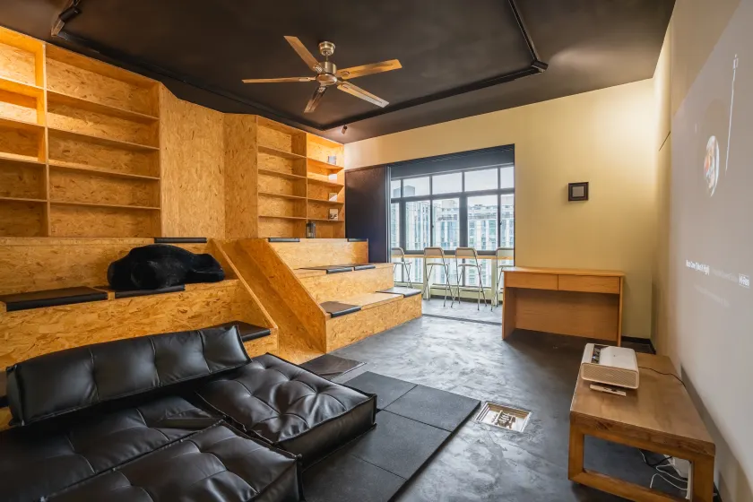 Oli International Hostel - Image 1