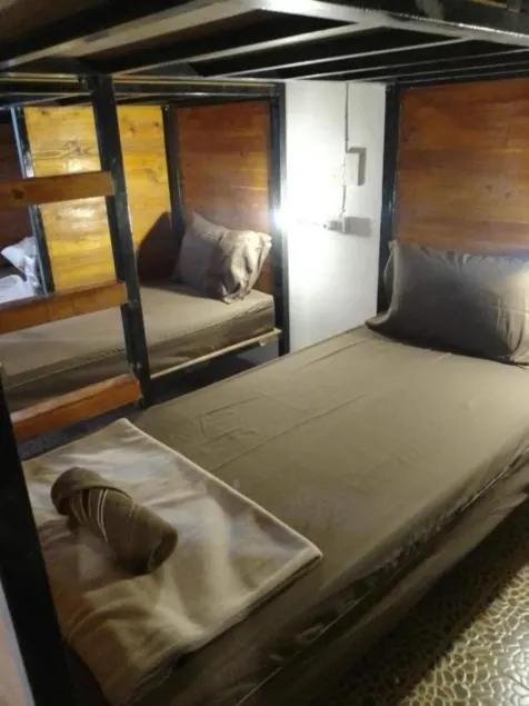 Universal Hostel - Image 1