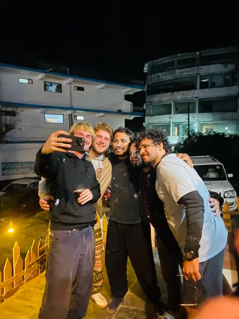 Rahgir Hostel - Image 1