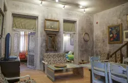 Rooster Hostel - Image 1