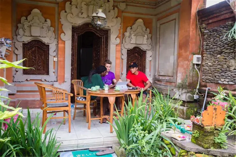 Tunjung Bungalows - Image 1