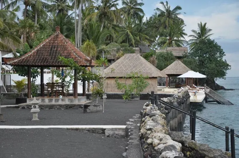 Candidasa Backpacker - Image 1