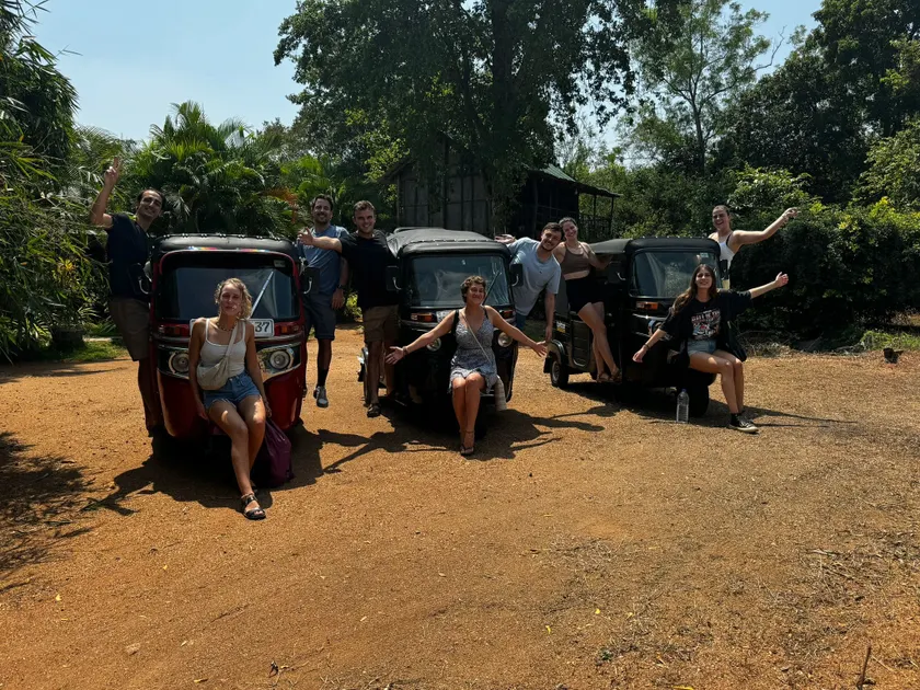 Backpackers Holiday Home and Cooking Class Lesson - Image 1