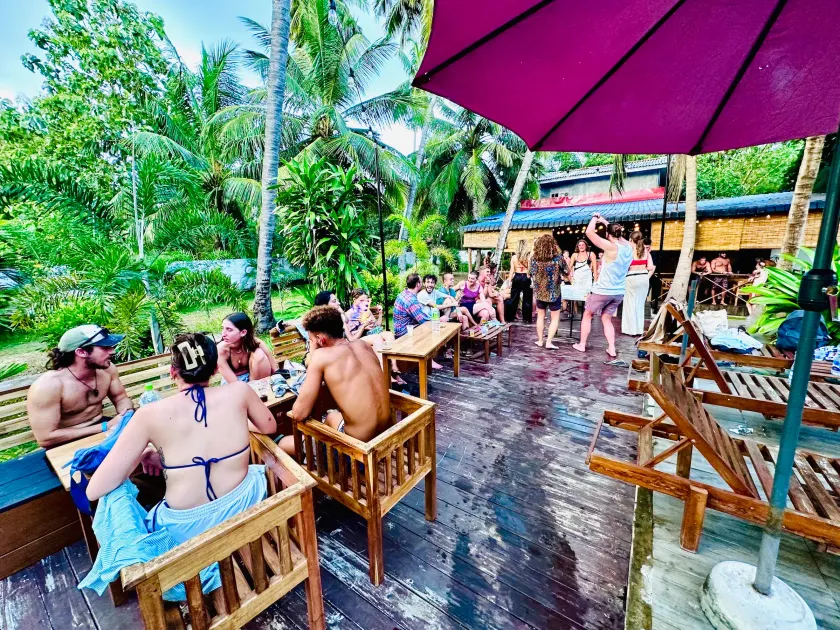 Palm Grove Holiday Inn - Image 1