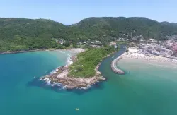 Barra Surf Hostel Florianopolis - Image 1