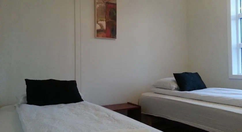 Puffin Apartment Vikurbraut - Image 1