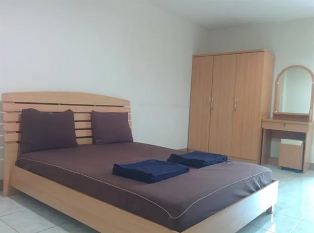 Sabai Sabai Apartment - Image 1