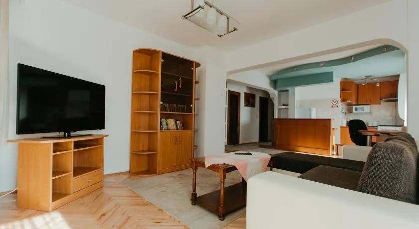 Rex’s Premium Apartment - Image 1