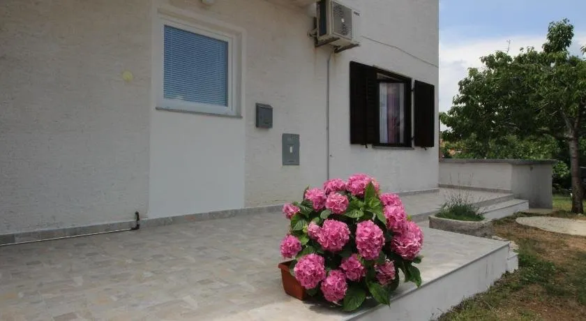 Apartment Jadranka - Image 1