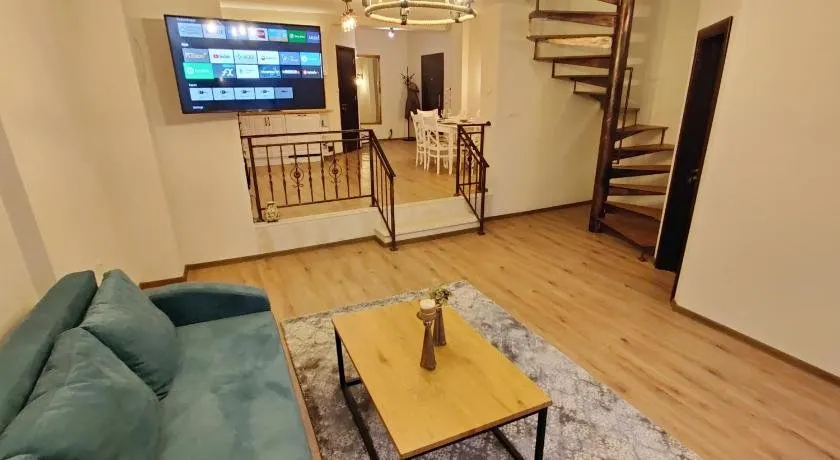 Old Town Maisonette - Image 1