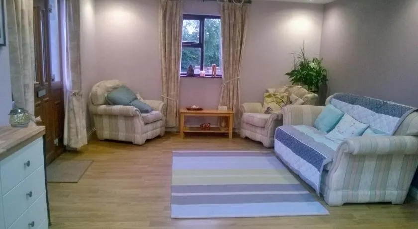 Home Haven: Apartment 89 - Image 1