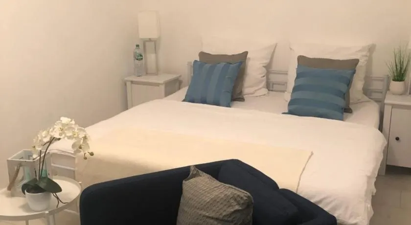 Luxus Room - Image 1