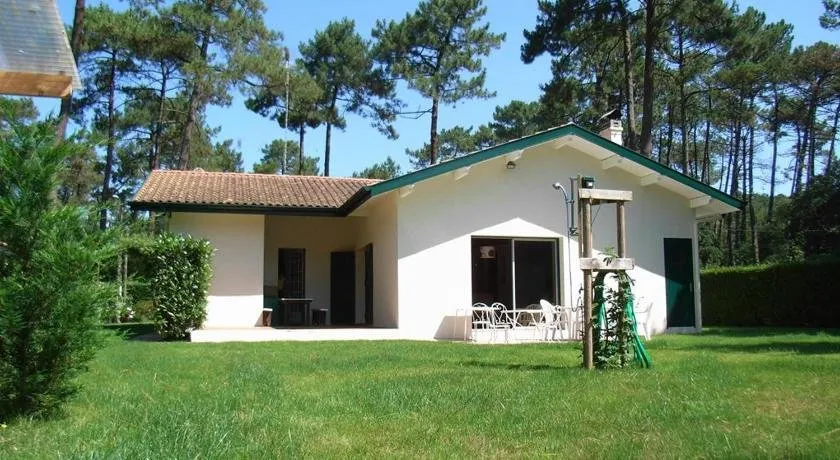 Villa Pour 6 Personnes Proche Du Golf - Image 1