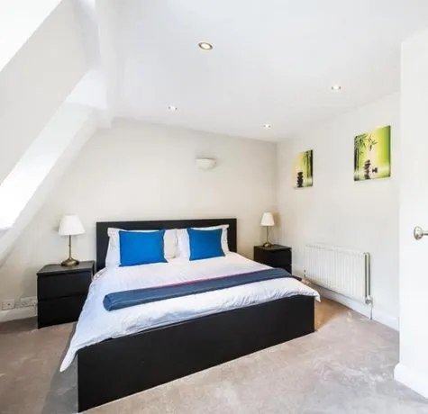Londonese House Belgravia - Image 1