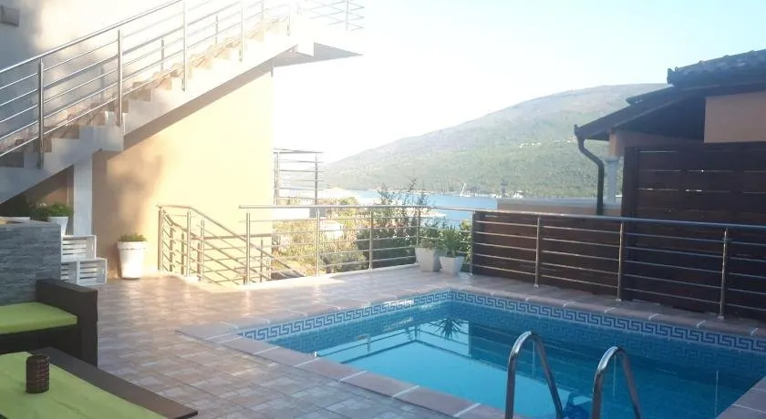 Dream Villa - Pool & Sea View - Image 1