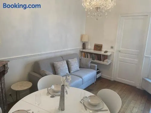 COSY ROOM - Image 1