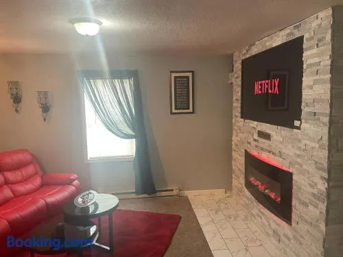Ambient 2bdrm/1bth Stylish Home - Image 1
