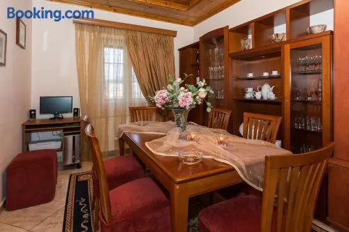 Athina' s sweet home - Image 1