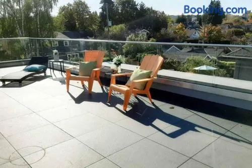 Travive Point Grey - Image 1