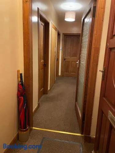 St Andrews 2 Bedroom Ground Floor Apartment Walking Distance from Town Centre - Image 1