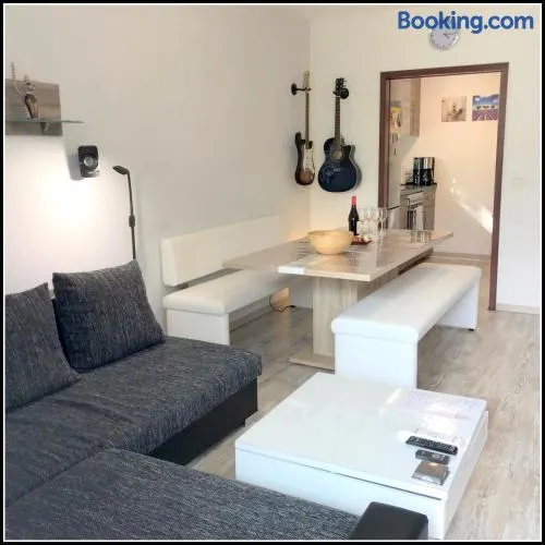 15% Discount - 60m² - Wasserbett - WiFi - Parking -Balkon - Image 1