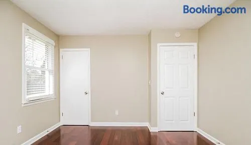 Blessed family home - Image 1