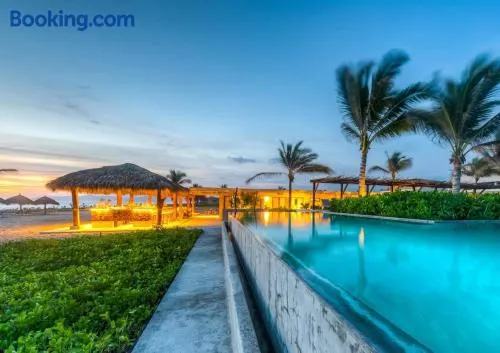 BEACHFRONT Luxury - 3BR Groundfloor unit - Image 1