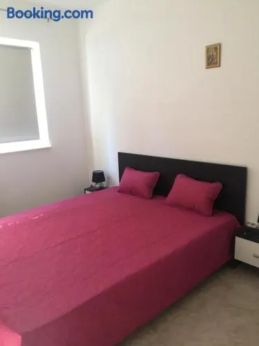 Apartament spatios cu 2 camere,City Park Mall,aproape de Mamaia - Image 1