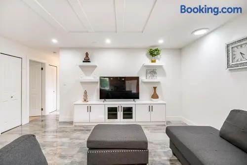 Luxury Edgehill villa - Image 1