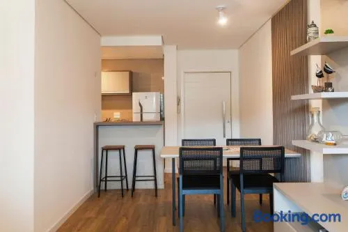 Lindo apartamento com 2 quartos no Centro de Canela - Image 1