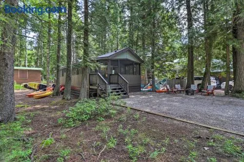 2 Bedroom Cabin Inside Glacier National Park - Image 1